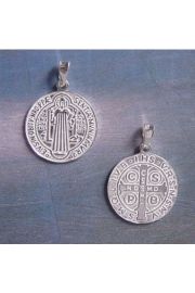Medalik witego Benedykta (zoto)