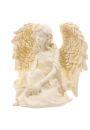 Kremowa figurka klczcego anioa 10cm