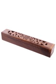 Drewniane pudeko na kadzideka rzebione w orientalnym stylu