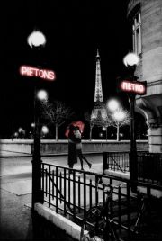 Pary Wiea Eiffla - Pocaunek Zakochanych przy Metrze - plakat