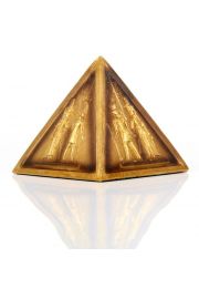 Piramida udekorowana hieroglifami