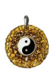 Yin Yang, wisior z bursztynem batyckim